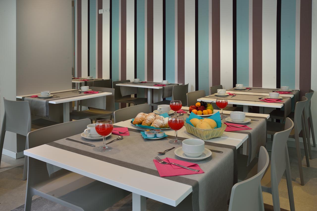 Embassy Hotel & Spa Cattolica Kültér fotó