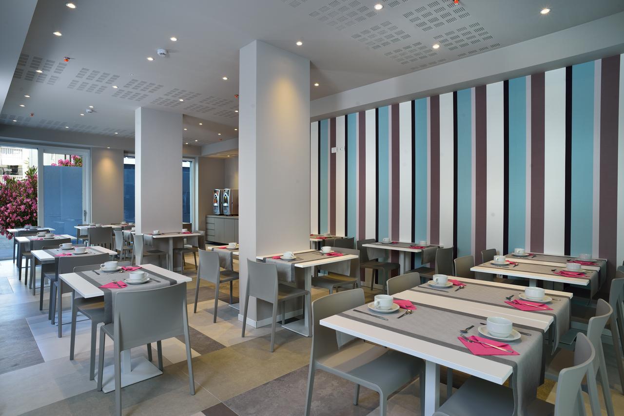 Embassy Hotel & Spa Cattolica Kültér fotó
