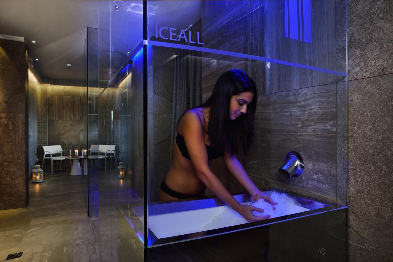Embassy Hotel & Spa Cattolica Kültér fotó