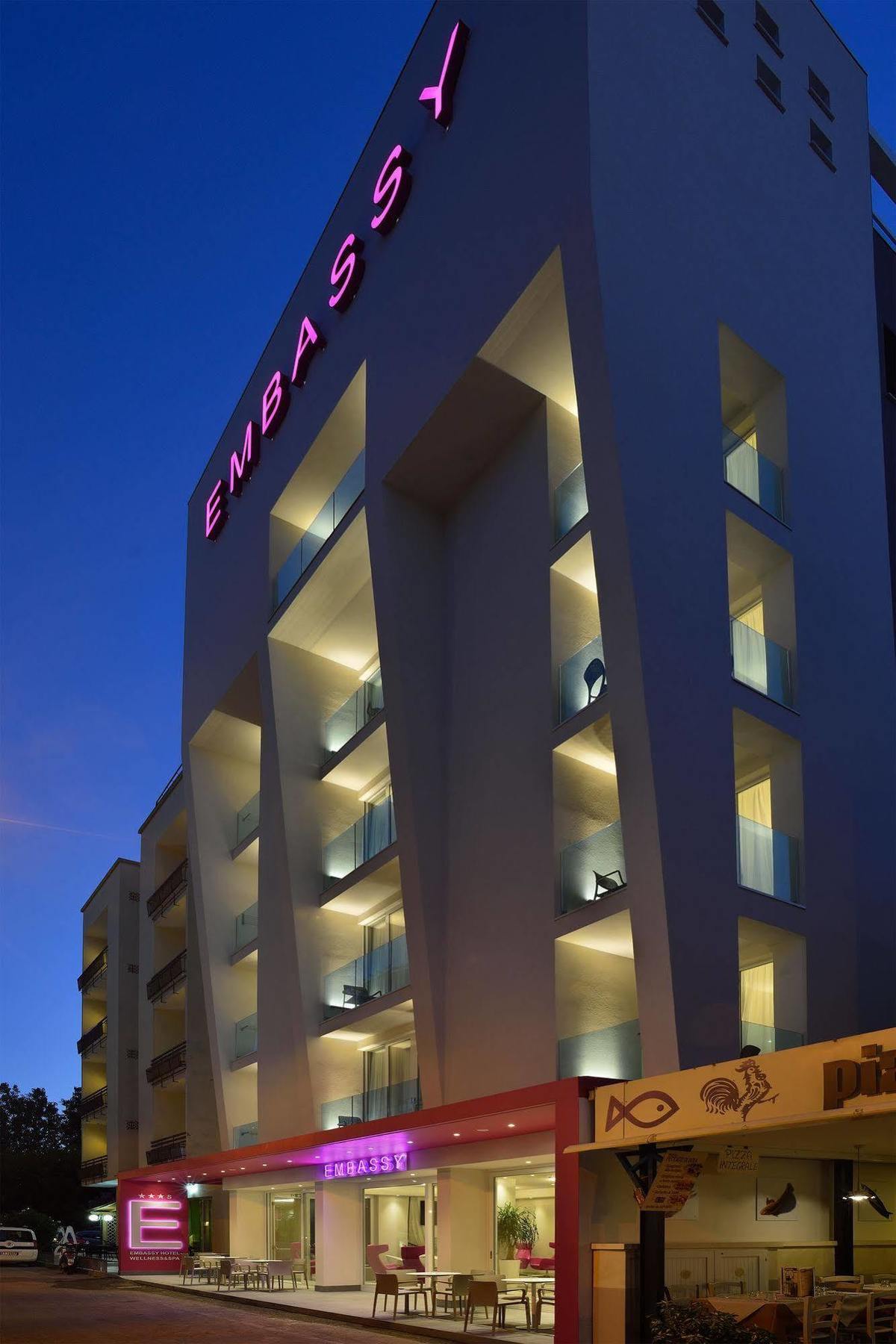 Embassy Hotel & Spa Cattolica Kültér fotó