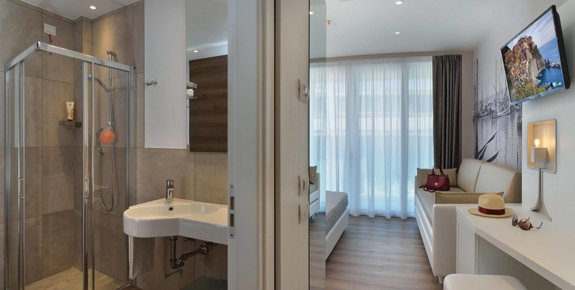 Embassy Hotel & Spa Cattolica Kültér fotó